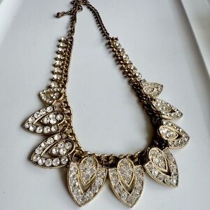 Sparkly statement necklace
